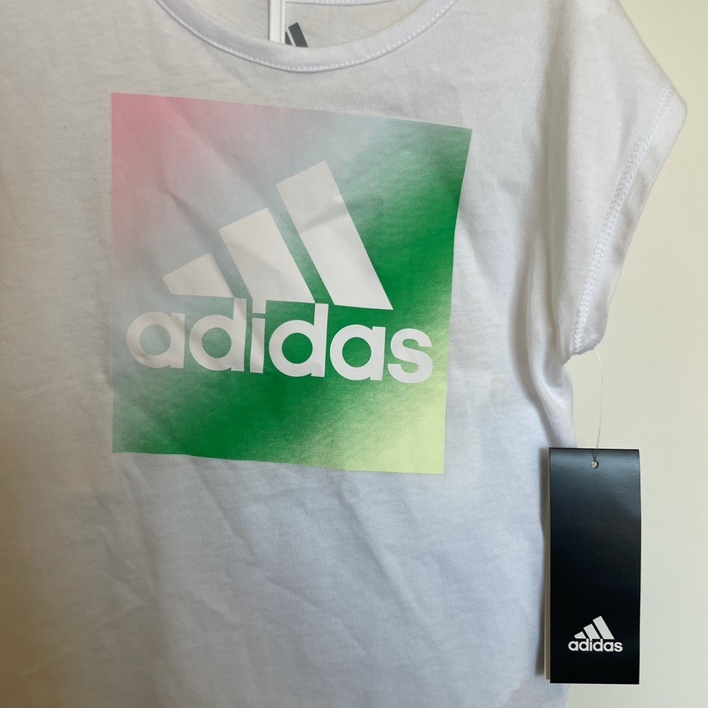 NWT! 🎀🦋☘️Adidas Shorts & T-Shirt Set - Picture 8 of 8